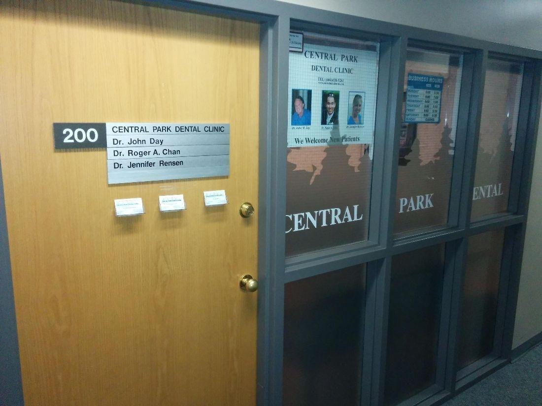 Front door at Central Park Dental Clinic